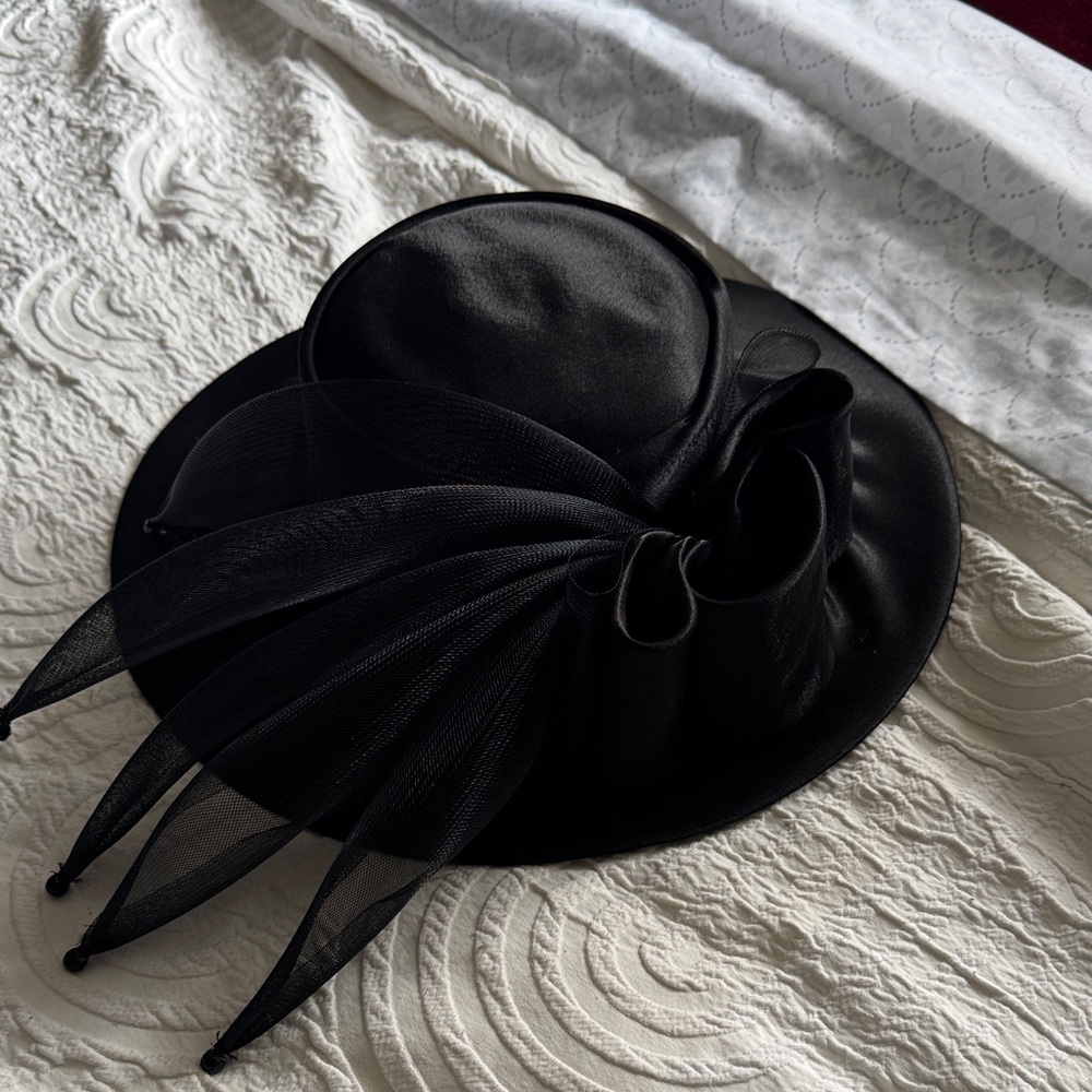 Mr. Charles Vintage black hat